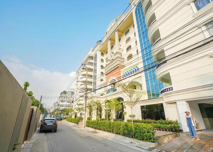 Romance Hotel Sukhumvit 97
