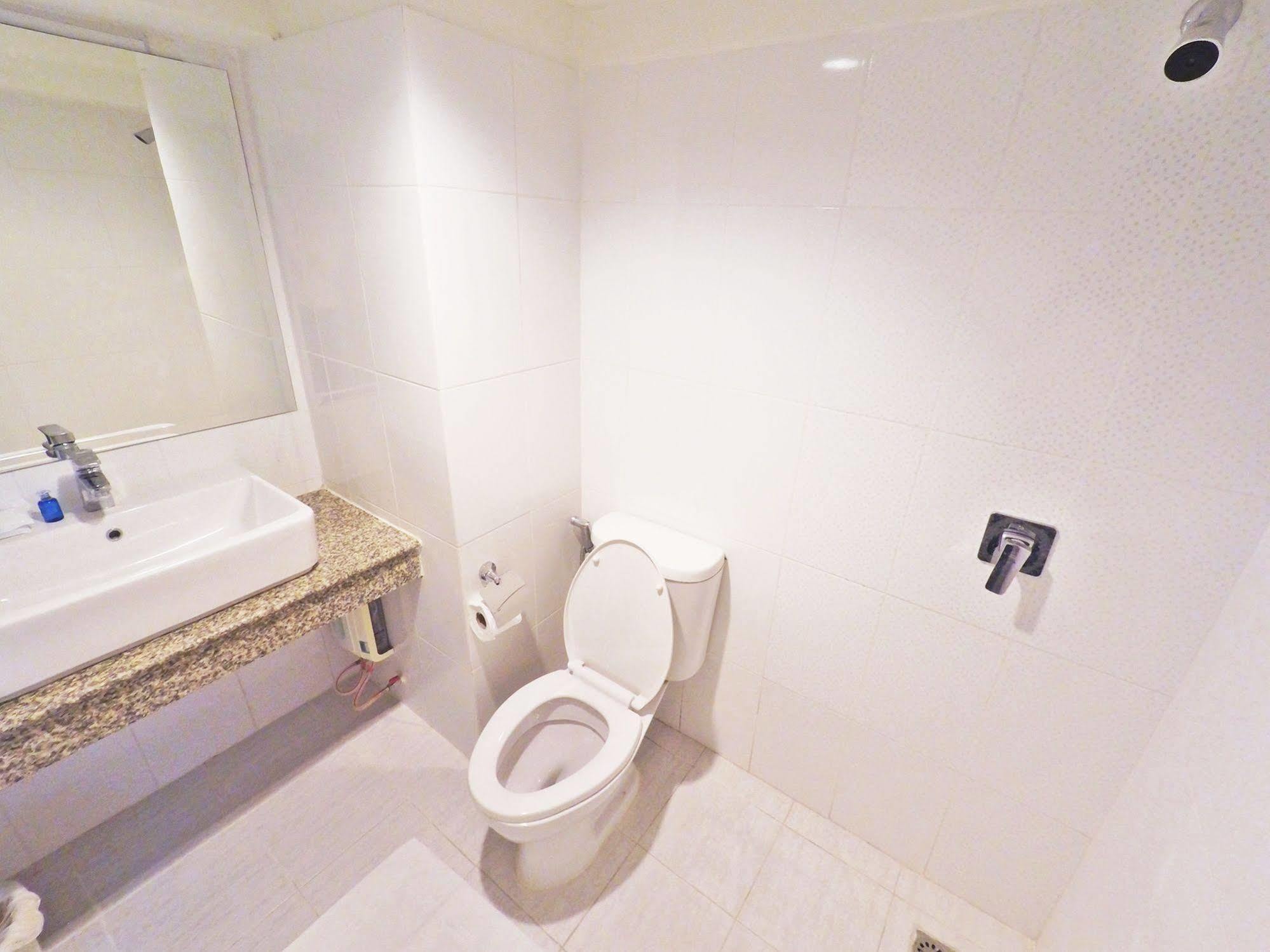 Romance Sukhumvit 97 曼谷